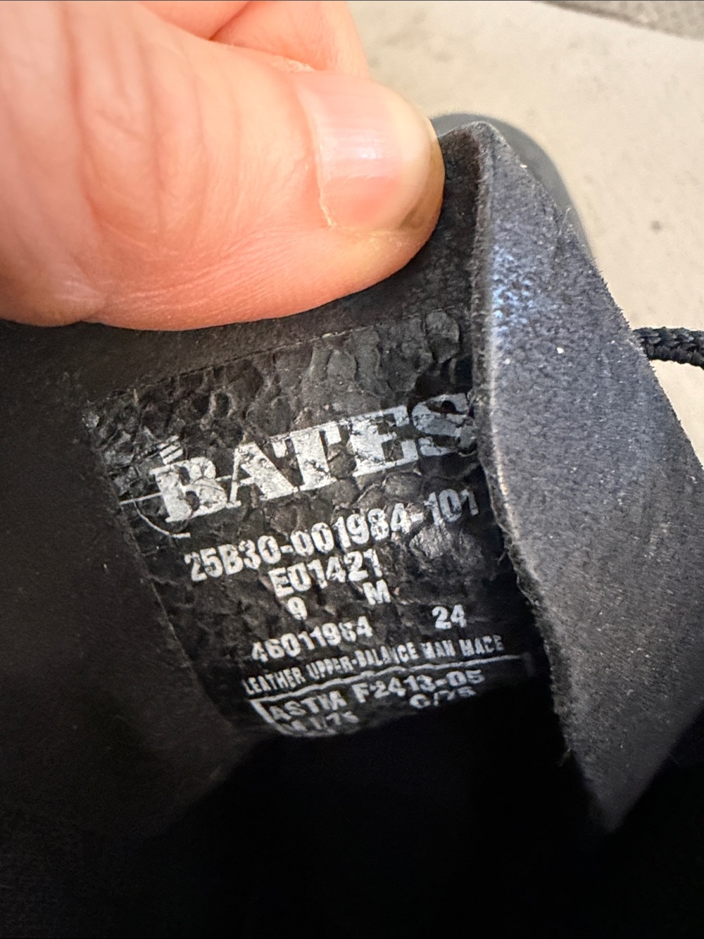 Bates Black steel toe Suede Men's Tactical Lace-Up Boots - Picture 6 of 6